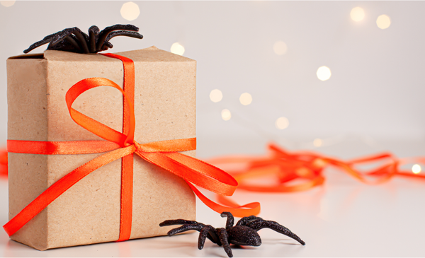 a-gift-with-two-black-spiders