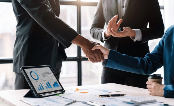 Two-hands-shaking-each-other